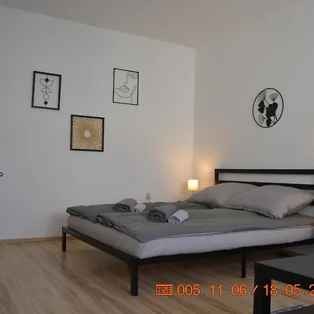 Sziget Apartman Eger Exterior photo